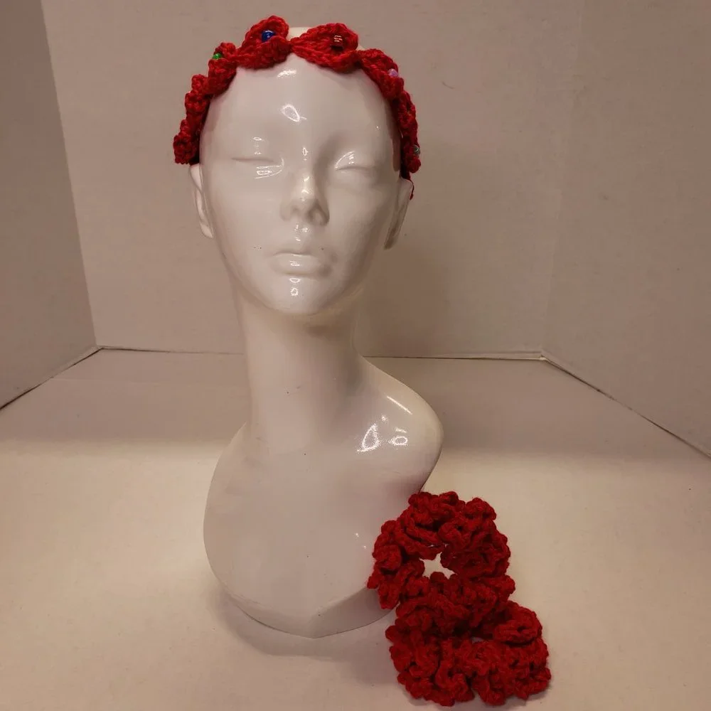 Woman's Handmade Crochet 2 Scrunchies and Beaded Headband Red New
